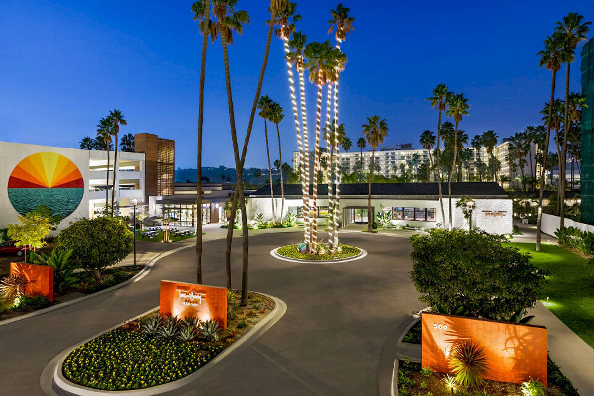 Town & Country Resort